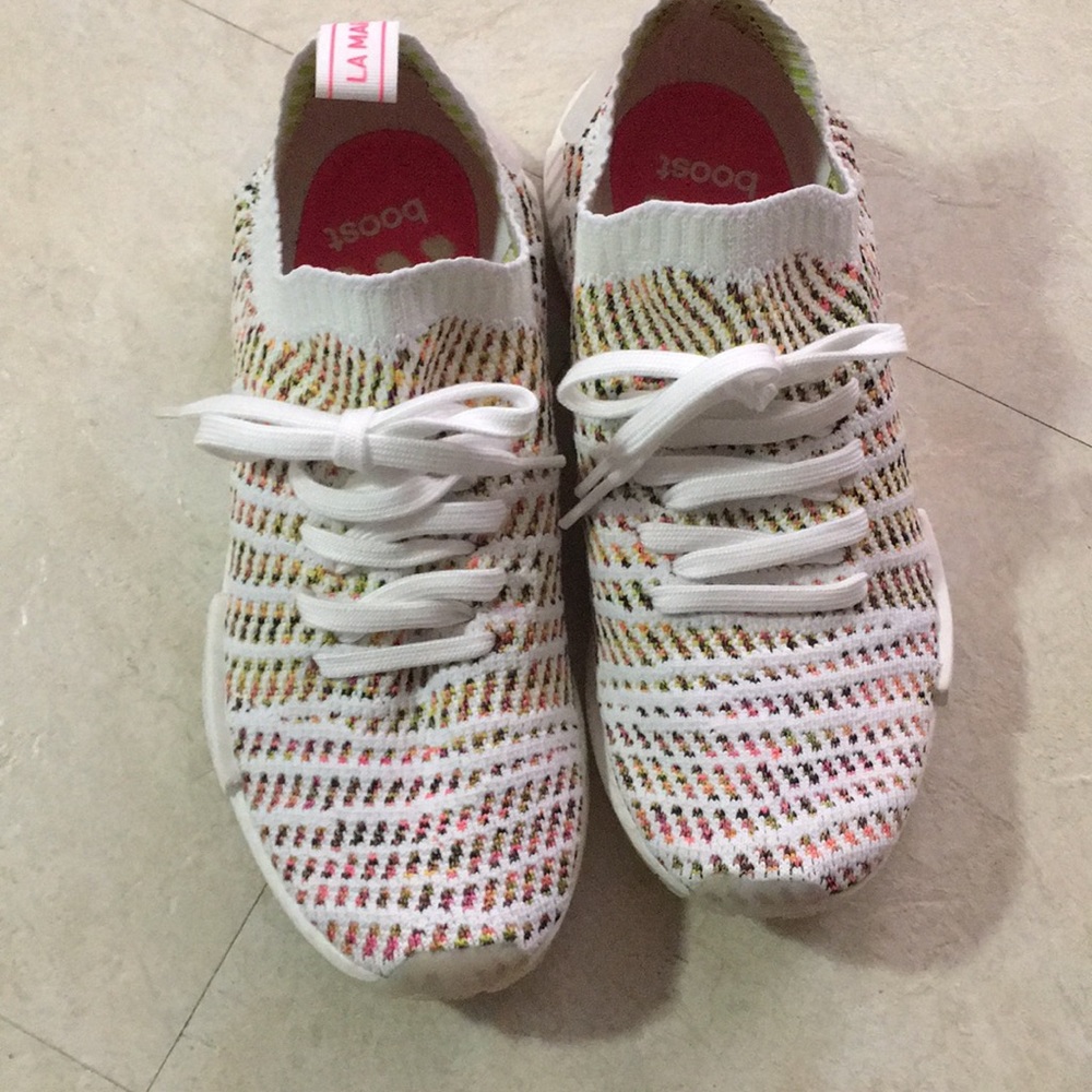 Size 9 adidas NMD NEW
